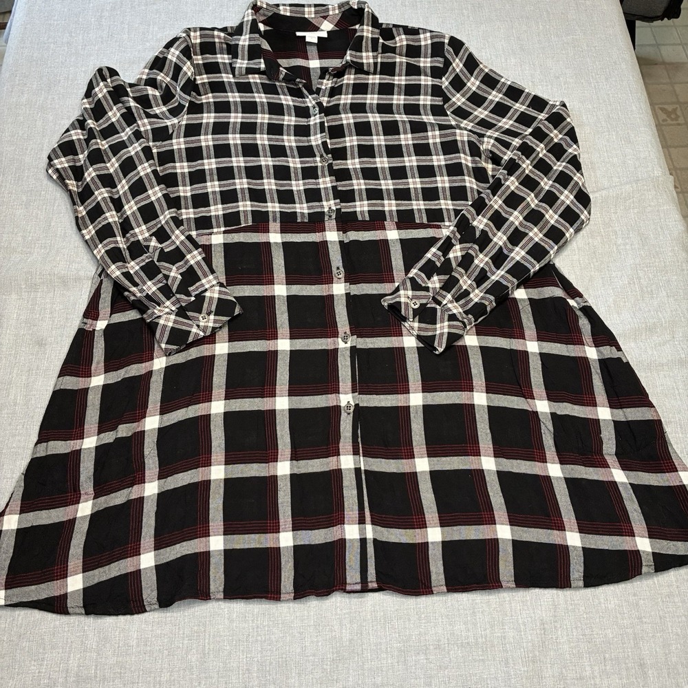 J. Jill Black White Red Plaid Long Sleeve Button Down Tunic Shirt Small Pockets